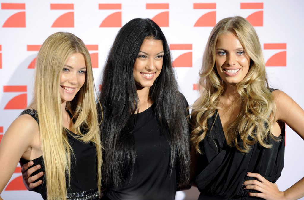 Heidi Klums GNTM-Finalistinnen 2007: Amelie Klever, Rebecca Mir und Jana Beller zum GNTM-Finale in Köln.