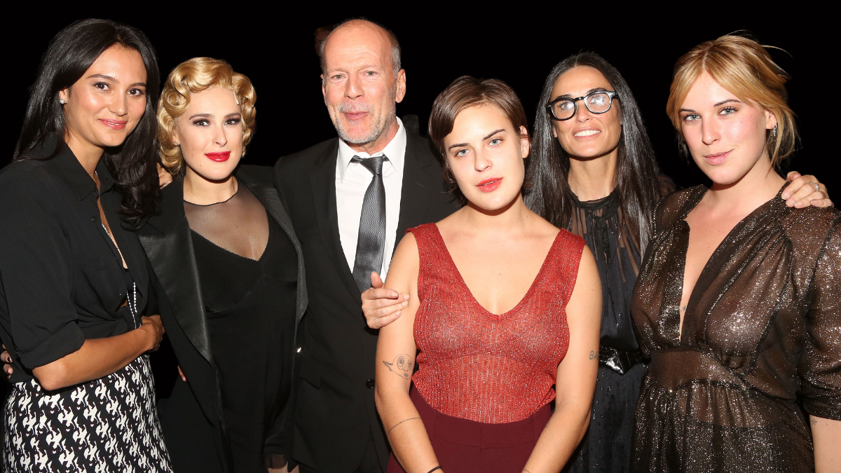 Emma Heming, Rumer Willis, Bruce Willis, Tallulah Belle Willis und Demi Moore und Scout LaRue Willis 2015 zusammen in Hollywood