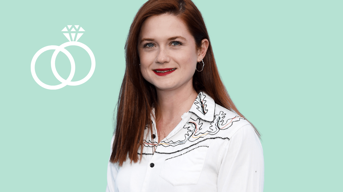 "Harry Potter"-Star Bonnie Wright lächelt.